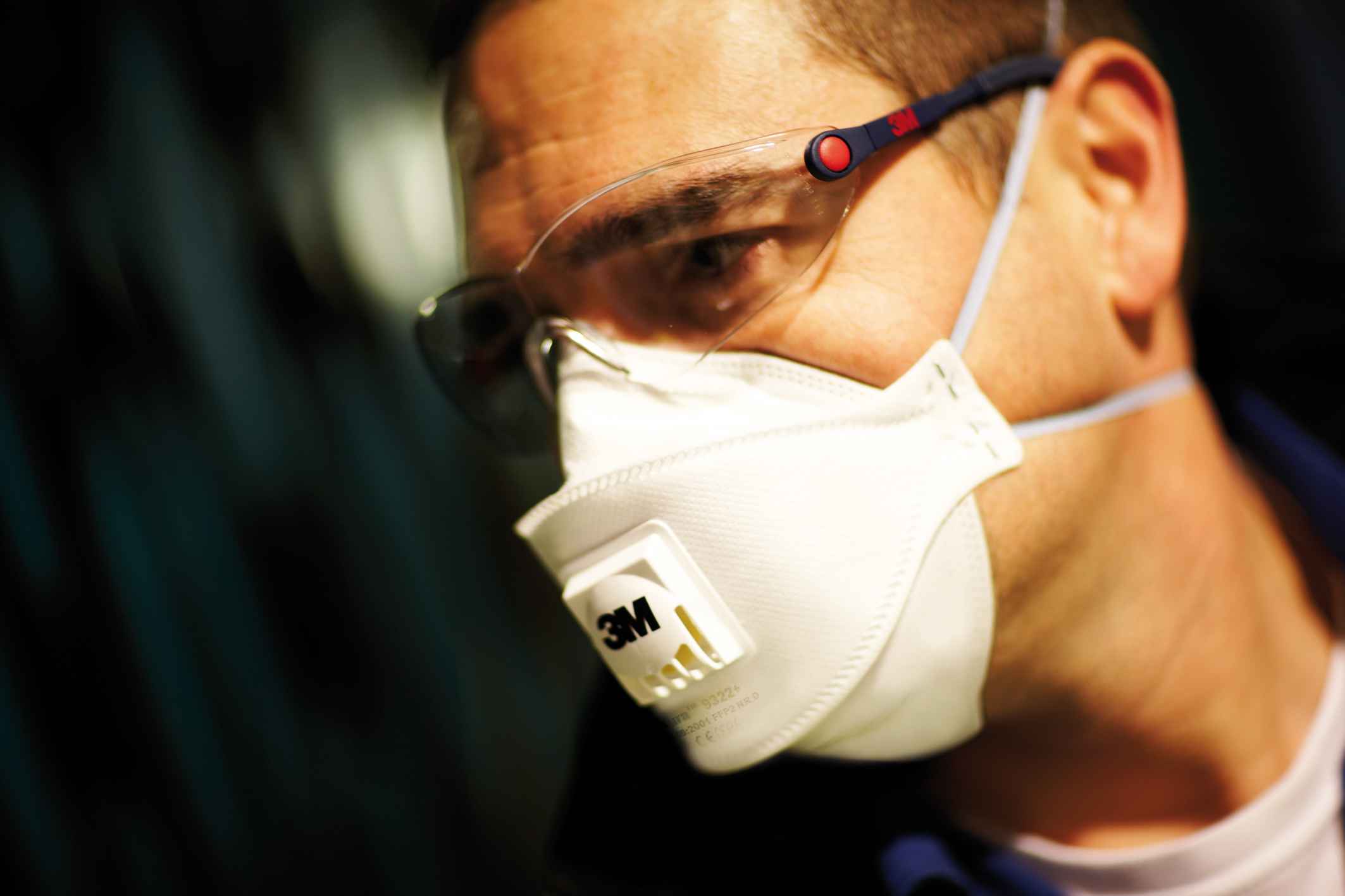 7100258909__Additional_Pictures__864972__3M__Aura__Particulate_Respirator__FFP2__Valved__9322__11zon