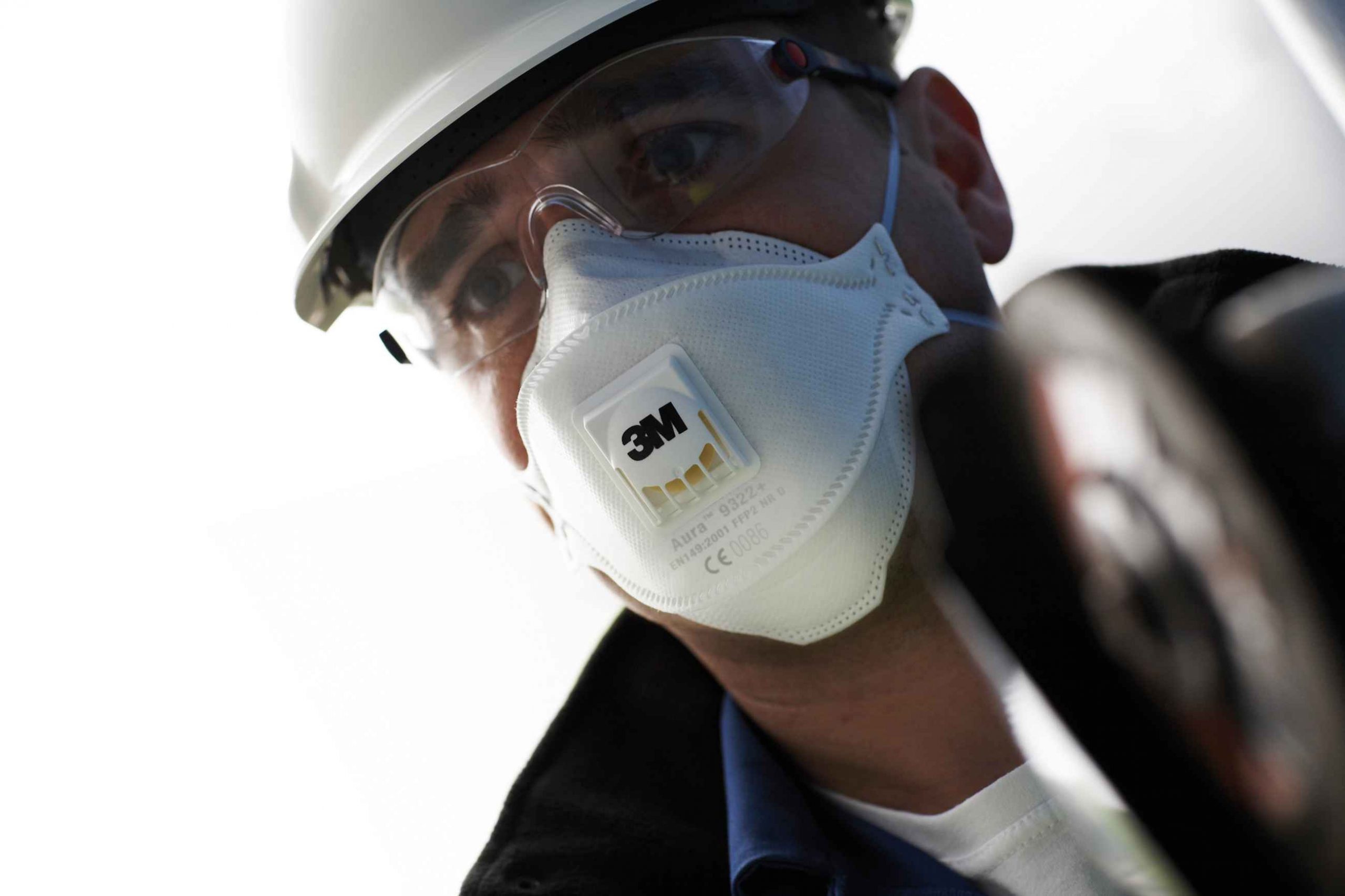 7100258913__Additional_Pictures__864985__3M__Aura__Particulate_Respirator__FFP3__Valved__9332__11zon-scaled